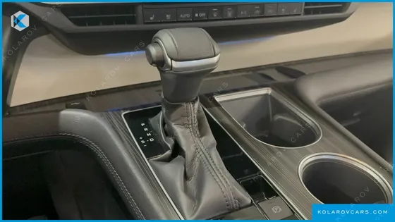 TOYOTA SIENNA 2.5 HYBRID AWD