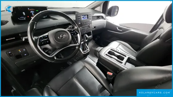 HYUNDAI STARIA L3.5 CARGO 3-SEATER