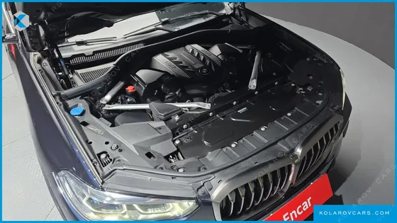 BMW X5 M50I
