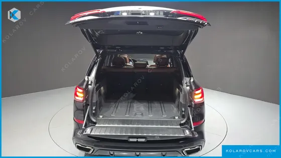 BMW X5 M50I