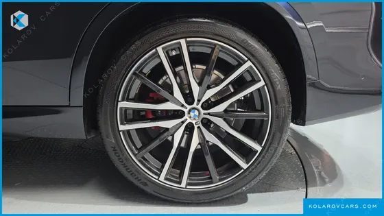 BMW X5 M50I