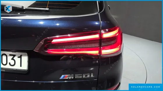 BMW X5 M50I