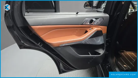 BMW X5 M50I