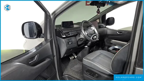 HYUNDAI STARIA L3.5 LOUNGE 9-SEATER