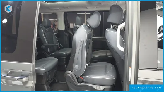 HYUNDAI STARIA L3.5 LOUNGE 9-SEATER
