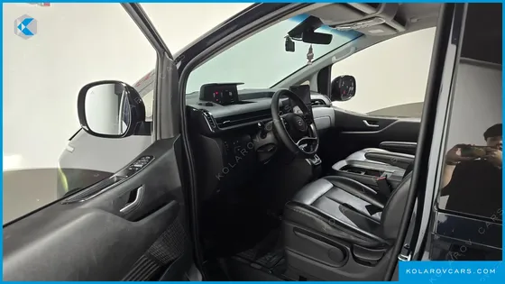 HYUNDAI STARIA L3.5 CARGO 5-SEATER