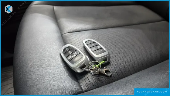 HYUNDAI STARIA L3.5 CARGO 5-SEATER