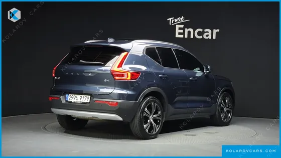 VOLVO XC40 B4 INSCRIPTION