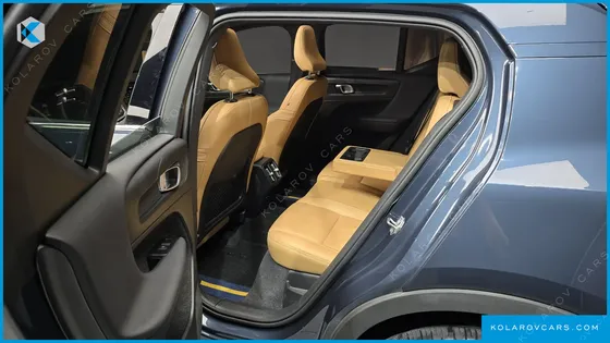 VOLVO XC40 B4 INSCRIPTION
