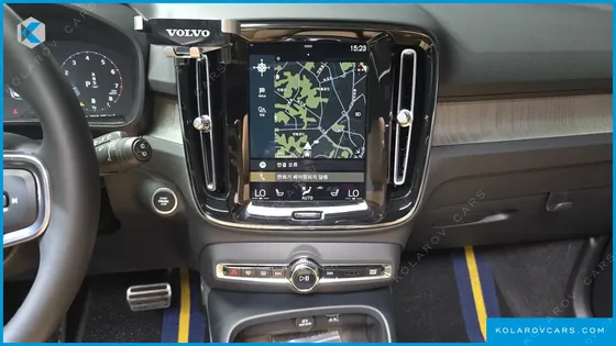 VOLVO XC40 B4 INSCRIPTION