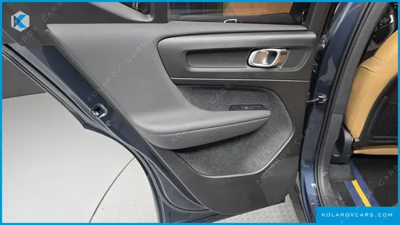 VOLVO XC40 B4 INSCRIPTION