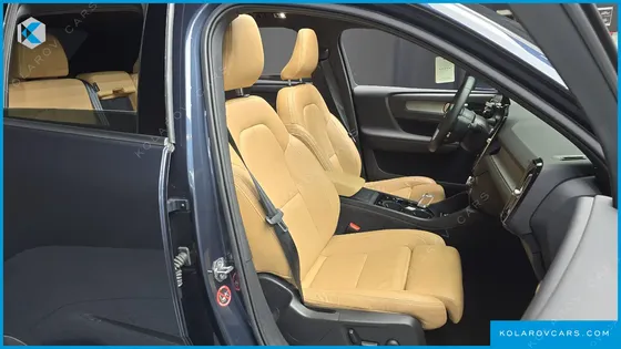 VOLVO XC40 B4 INSCRIPTION