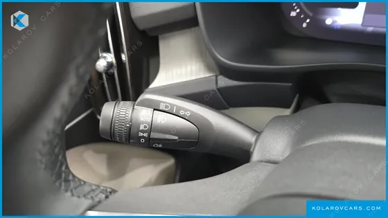 VOLVO XC40 B4 ULTRA BRIGHT