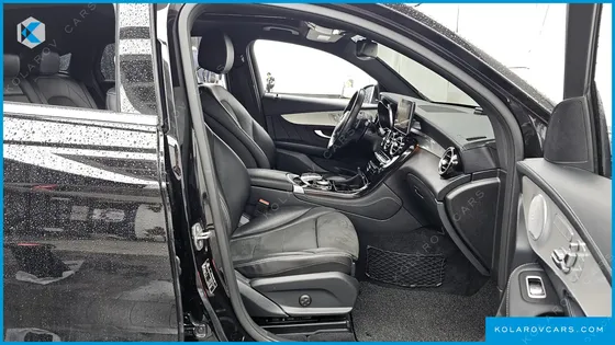 MERCEDES GLC-CLASS GLC300 4MATIC AMG LINE COUPE