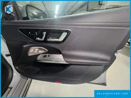 MERCEDES E-CLASS E300 4MATIC EXCLUSIVE