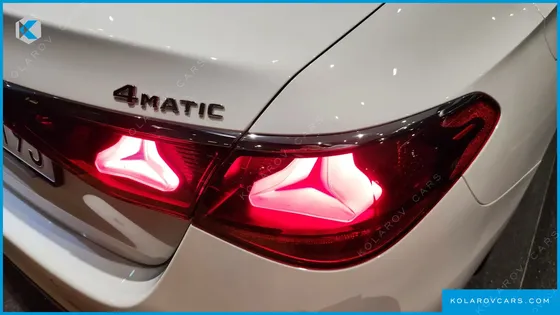 MERCEDES E-CLASS E300 4MATIC AMG LINE