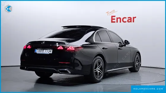 MERCEDES E-CLASS E300 4MATIC AMG LINE