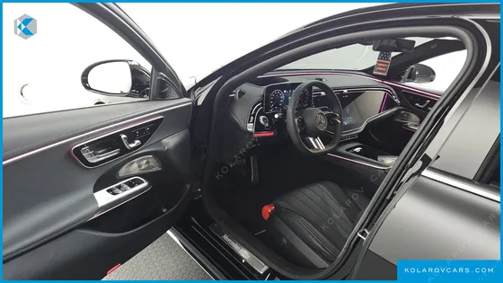 MERCEDES E-CLASS E300 4MATIC AMG LINE