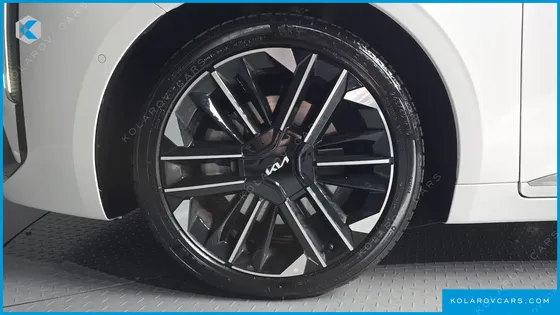 KIA K8 2.5 GASOLINE 2WD
