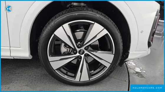 AUDI Q5 40 TFSI 콰트로 S LINE SPORTBACK