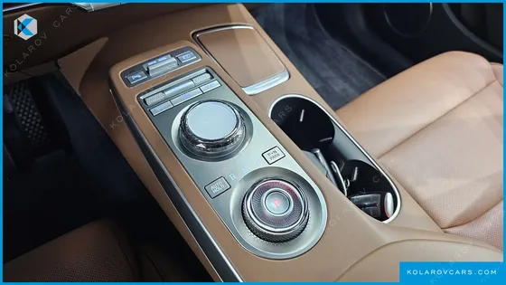 GENESIS GV70 2.5T GASOLINE 2WD