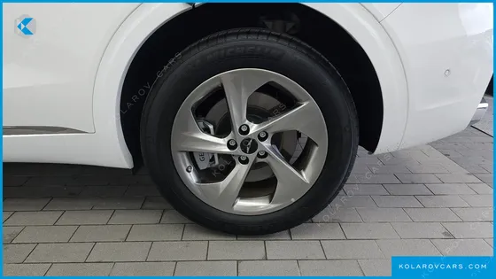 GENESIS GV70 2.5T GASOLINE 2WD