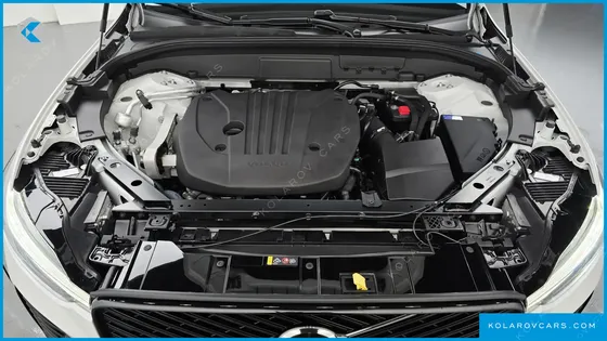 VOLVO XC60 B5 ULTRA DARK AIR SUS