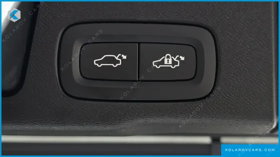 VOLVO XC60 B5 ULTRA DARK AIR SUS