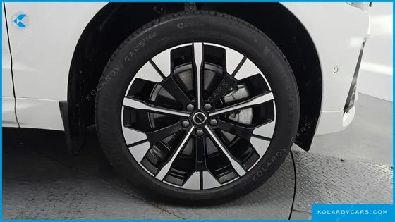 VOLVO XC60 B5 ULTRA DARK AIR SUS