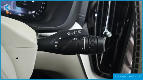 VOLVO XC60 B5 ULTRA DARK AIR SUS