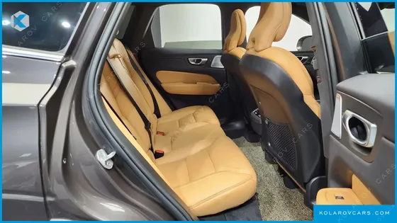 VOLVO XC60 B5 ULTIMATE BRIGHT