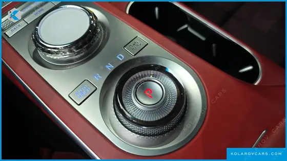 GENESIS GV70 2.5T GASOLINE 2WD