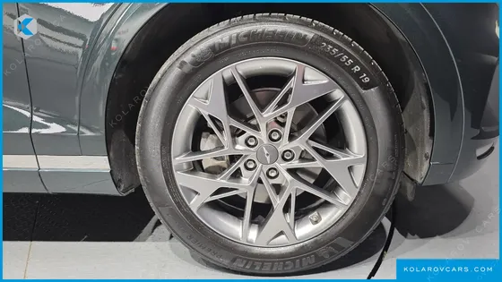 GENESIS GV70 2.5T GASOLINE 2WD