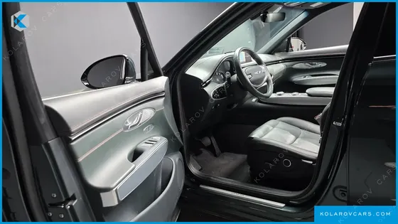 GENESIS GV70 2.5T GASOLINE 2WD