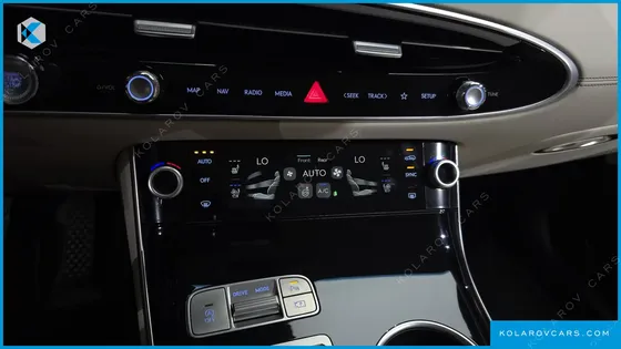 GENESIS GV70 2.5T GASOLINE 2WD