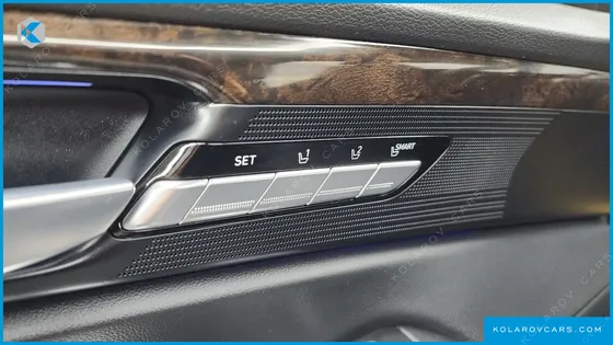 GENESIS G90 3.3 T AWD