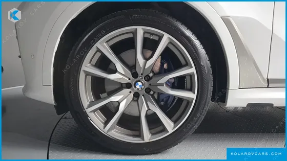 BMW X7 M50I 6STR