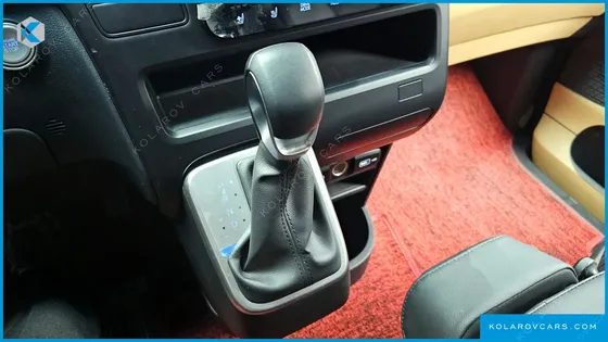 HYUNDAI STARIA NONE