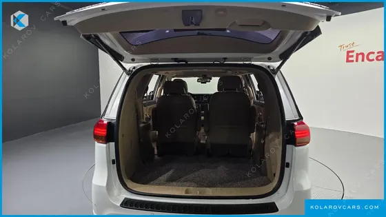 KIA CARNIVAL GASOLINE 7-SEATER LIMOUSINE