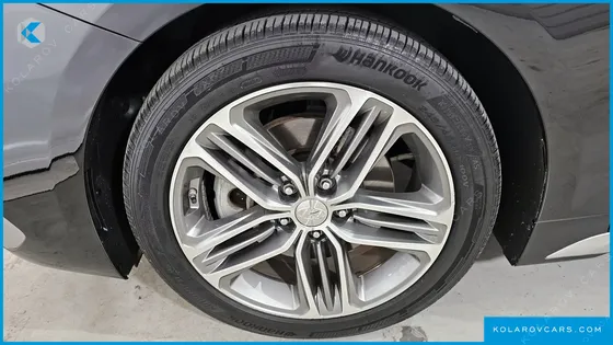 HYUNDAI GRANDEUR 3.0 EXCLUSIVE