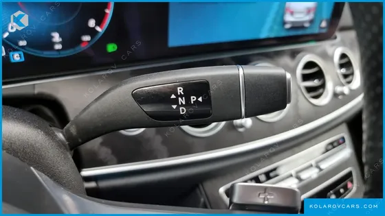 MERCEDES E-CLASS E220D 4MATIC AMG LINE