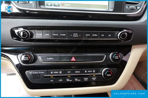 KIA CARNIVAL 9-SEATER HI-LIMOUSINE