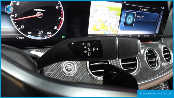 MERCEDES E-CLASS E300 4MATIC AMG LINE