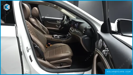 MERCEDES E-CLASS E300 4MATIC AMG LINE