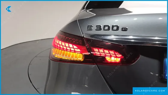 MERCEDES E-CLASS E300E 4MATIC EXCLUSIVE