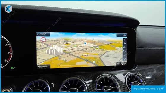 MERCEDES E-CLASS E300 4MATIC AMG LINE