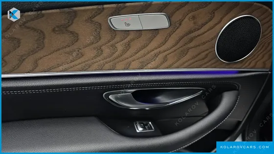 MERCEDES E-CLASS E220D 4MATIC EXCLUSIVE