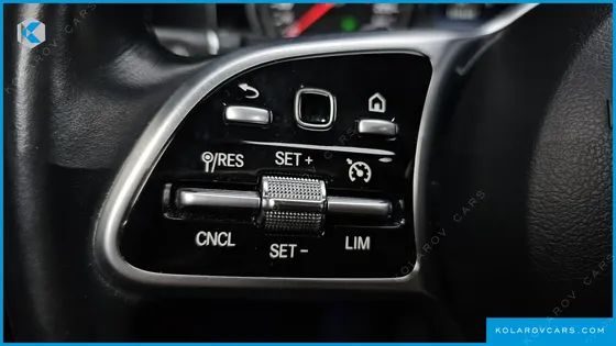 MERCEDES E-CLASS E220D 4MATIC EXCLUSIVE