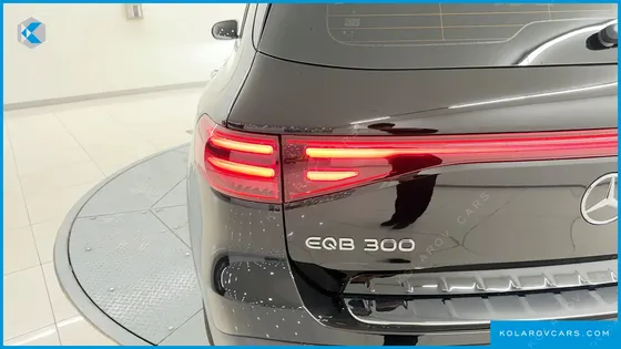 MERCEDES EQB EQB300 4MATIC AMG LINE