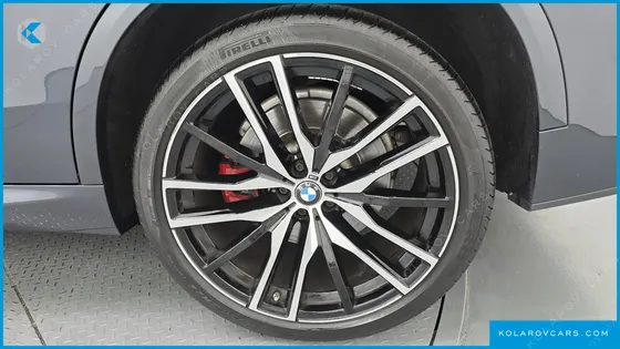 BMW X5 M50I